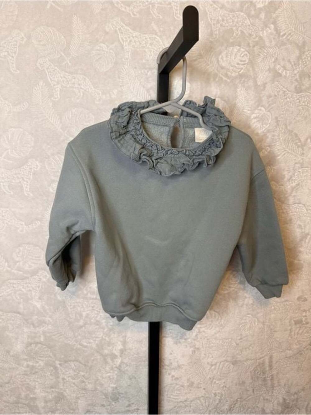 Zara Ruffled Mock Collar Sweatshirt - Sage‎